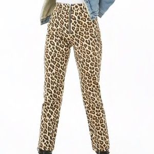 Forever21 cheetah print ankle jeans